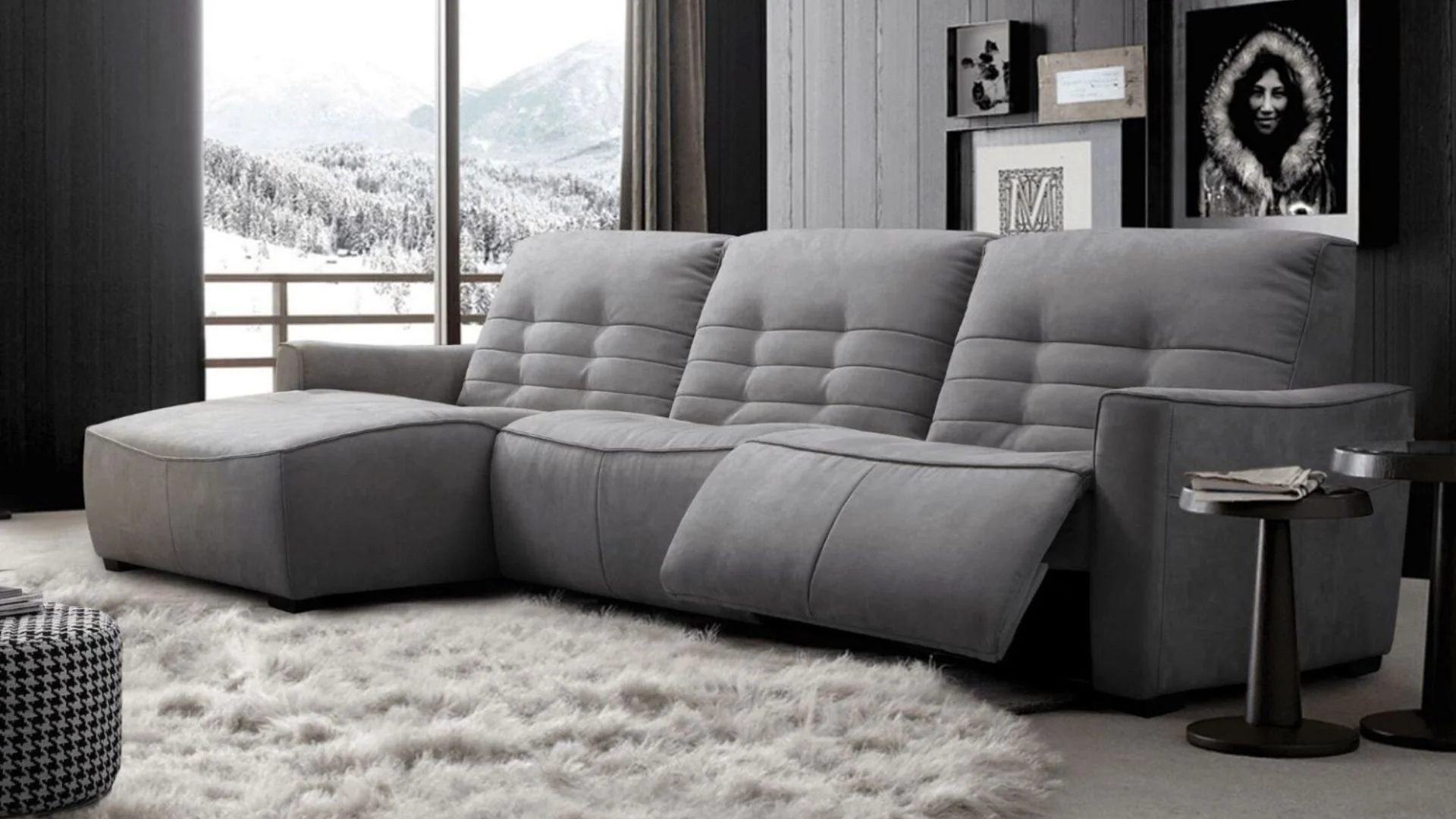 Read more about the article Relax and Recline: Unwind in Style with PremiumFurniture Outlet Recliner Sofas